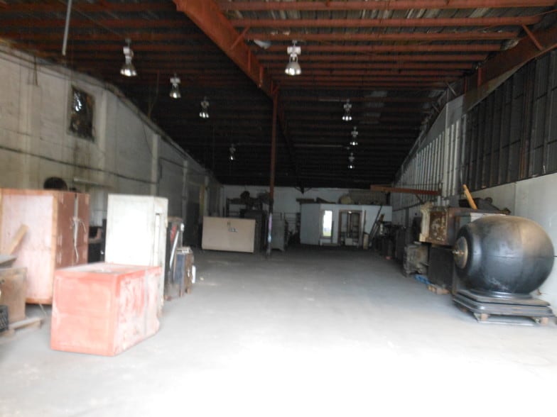 More Photos Of 737 N Magnolia Ave, Ocala Distribution For Sale