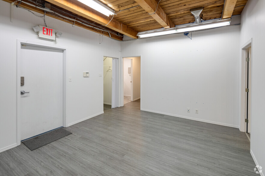 Primary Photo Of 196 W 6th Av, Vancouver Flex For Lease