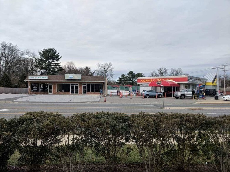 More Photos Of 1707 Foulk Rd, Wilmington Freestanding For Lease