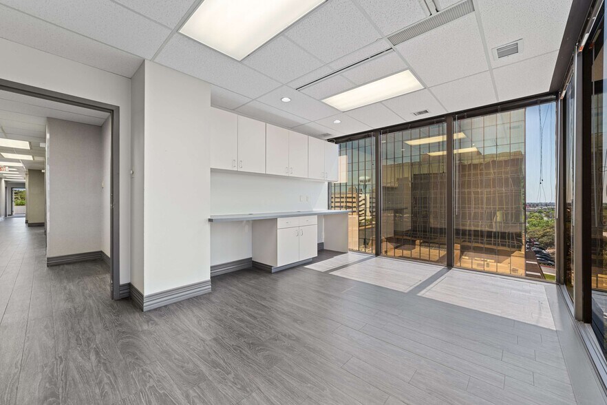 More Photos Of 8042 Wurzbach Rd, San Antonio Medical For Sale