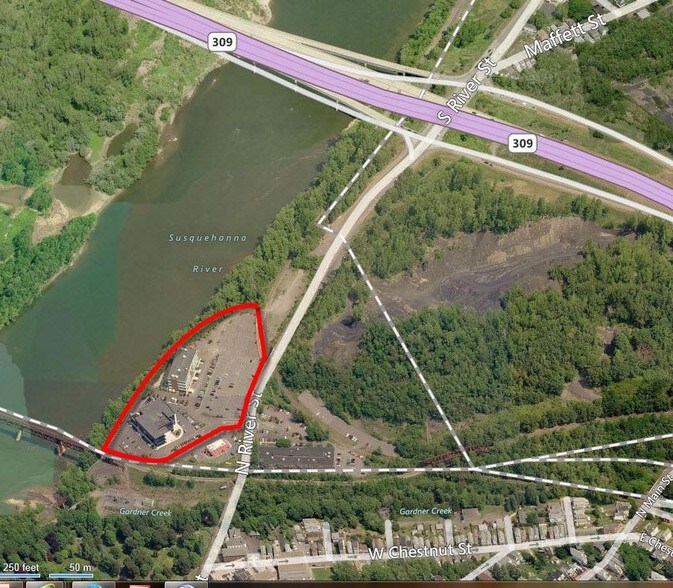 More Photos Of 670 S River St, Plains Medical For Lease