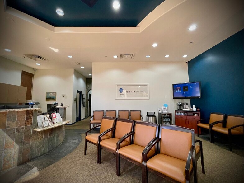 More Photos Of 9481 E Ironwood Square Dr, Scottsdale Office For Sale