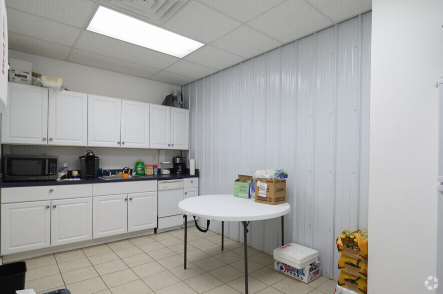 More Photos Of 1435 River Ave, Camden Land For Lease