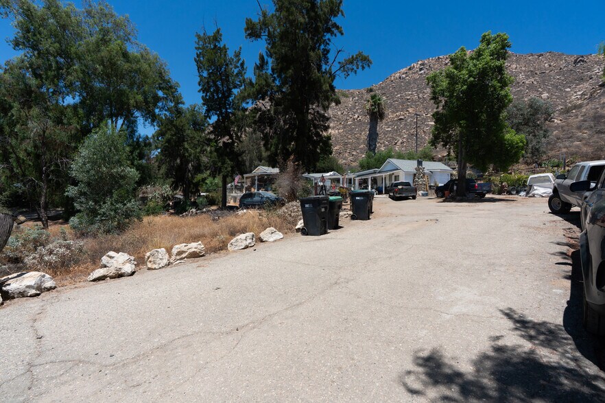 Primary Photo Of 11280 Hillmer Ct, Moreno Valley Apartments For Sale
