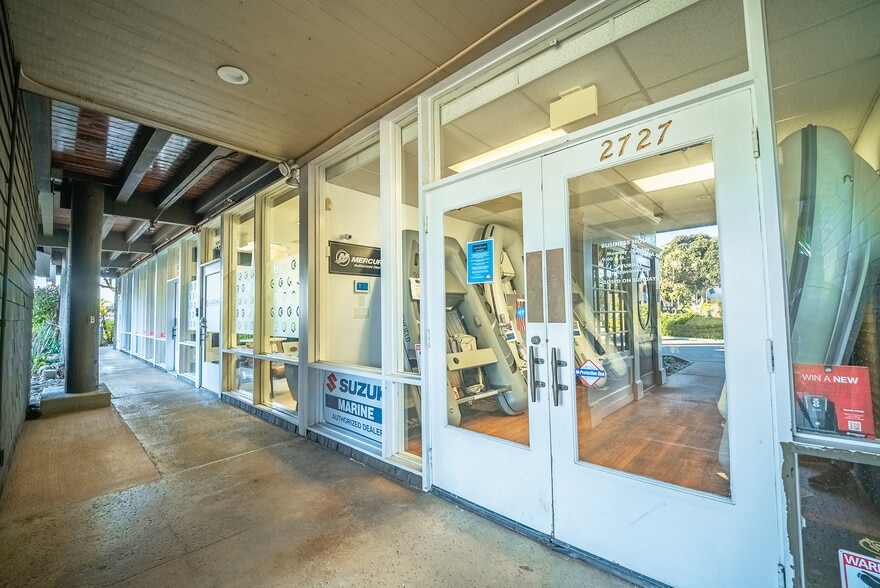 More Photos Of 2725-2727 Shelter Island Dr, San Diego Storefront Retail Office For Lease