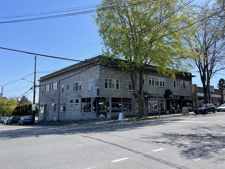 More Photos Of 8212-8218 Greenwood Ave N, Seattle Storefront Retail Residential For Sale