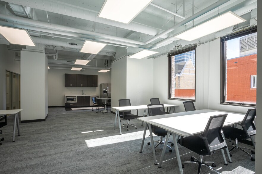 More Photos Of 15 S 9th St, Minneapolis Office For Sale