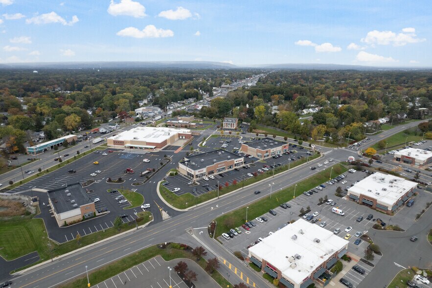 More Photos Of 3429 State St, Schenectady Freestanding For Lease