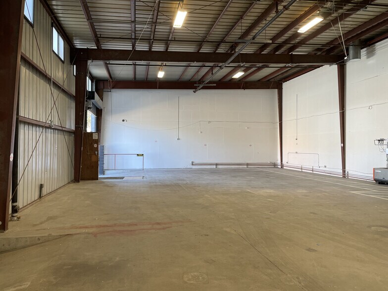More Photos Of 2797 3rd St, San Francisco Warehouse For Lease