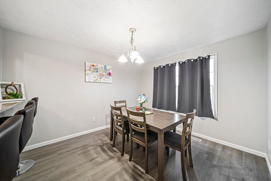 More Photos Of 6037 Lake Rd W, Ashtabula Apartments For Sale