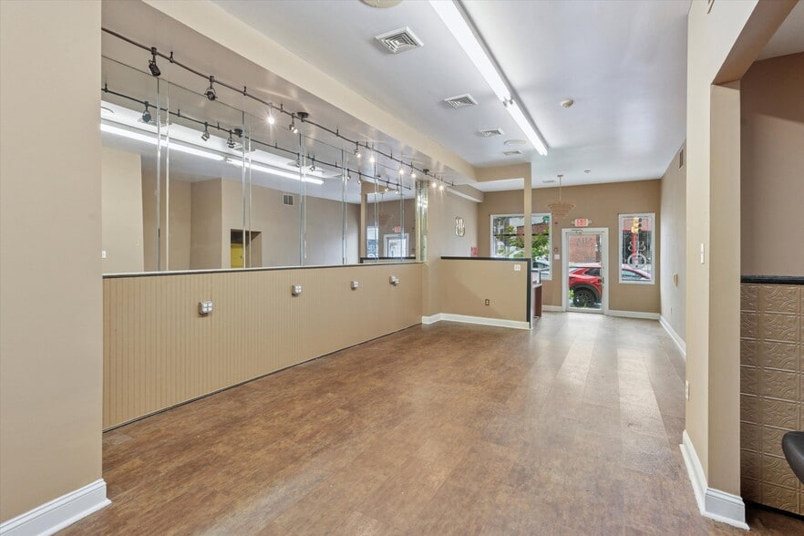 More Photos Of 1604 Ridge Ave, Philadelphia Apartments For Sale