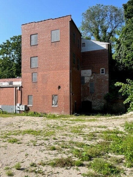 More Photos Of 300 Water St, Saint Charles Office For Sale