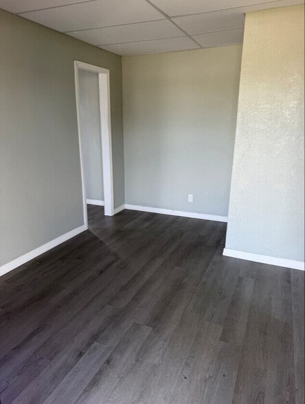 More Photos Of 703 Old Scenic Hwy, Lake Wales Self Storage For Lease
