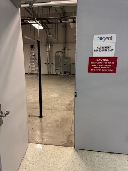 More Photos Of 3701 NW 82nd Ave, Doral Industrial For Lease
