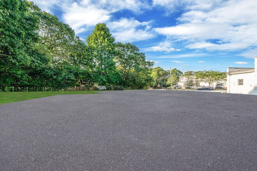 More Photos Of 10200 Main Rd, Mattituck Medical For Sale