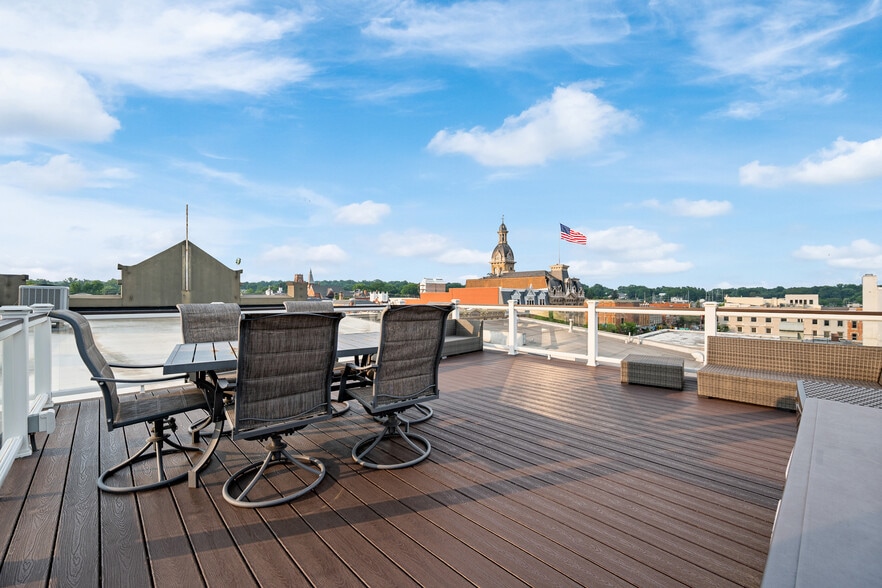 More Photos Of 144 W Liberty St, Wooster Office For Sale