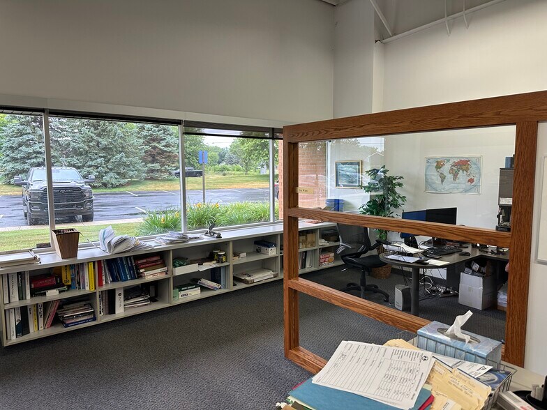 More Photos Of 11114-11158 James St, Zeeland Warehouse For Sale