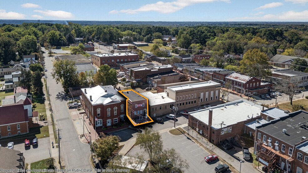 More Photos Of 115 E Market St, Warrenton Office For Lease