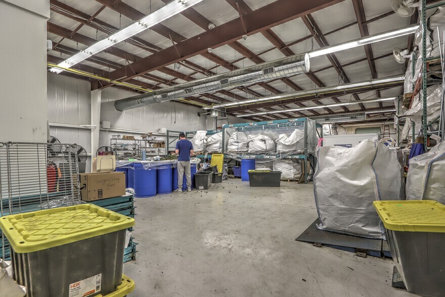 More Photos Of 15 Container Dr, Terryville Manufacturing For Sale