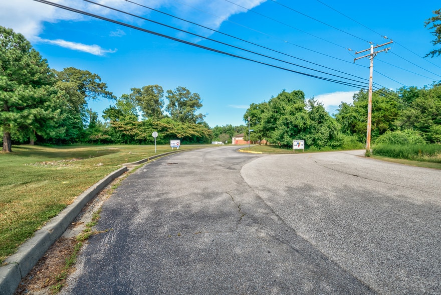 More Photos Of 10 Pythian Dr, Edgewater Lodge Meeting Hall For Sale