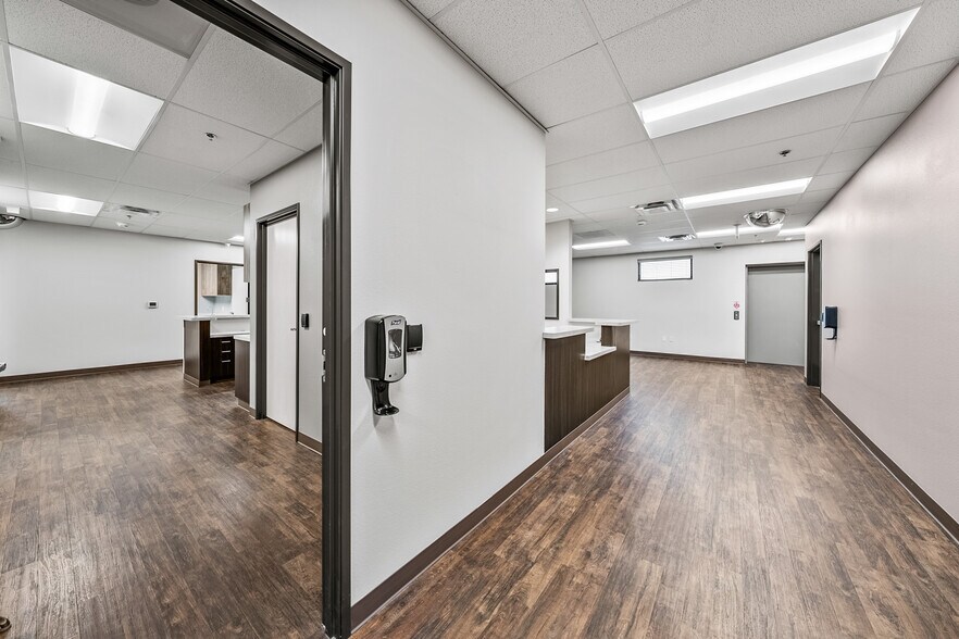 More Photos Of 2166 NW Vine St, Grants Pass Medical For Sale