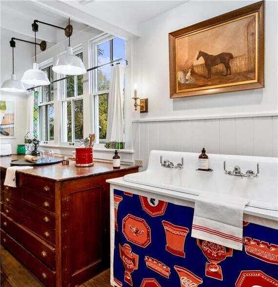 More Photos Of 39070 E Highway 41, Nelson Specialty For Sale