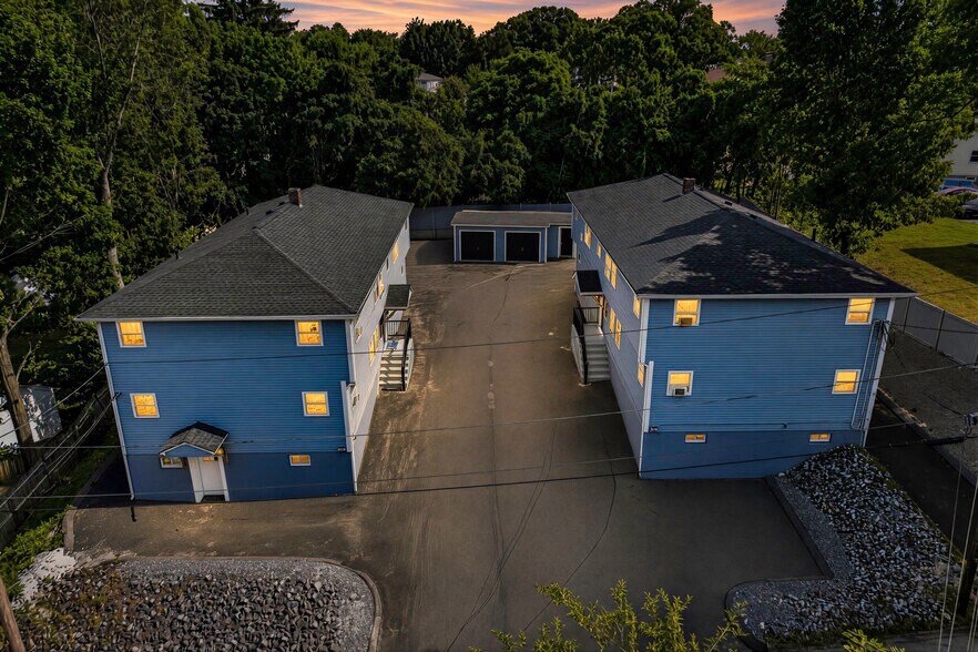 Primary Photo Of 12 Hunnewell Rd, Worcester Multifamily For Sale