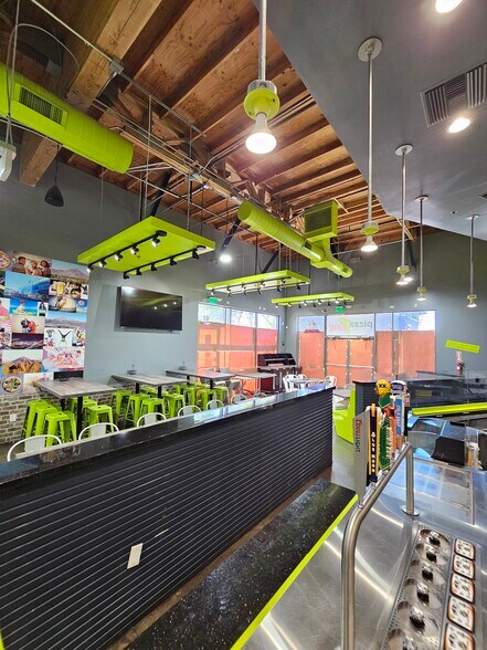 More Photos Of S 48th St @ Broadway Rd, Phoenix Unknown For Lease