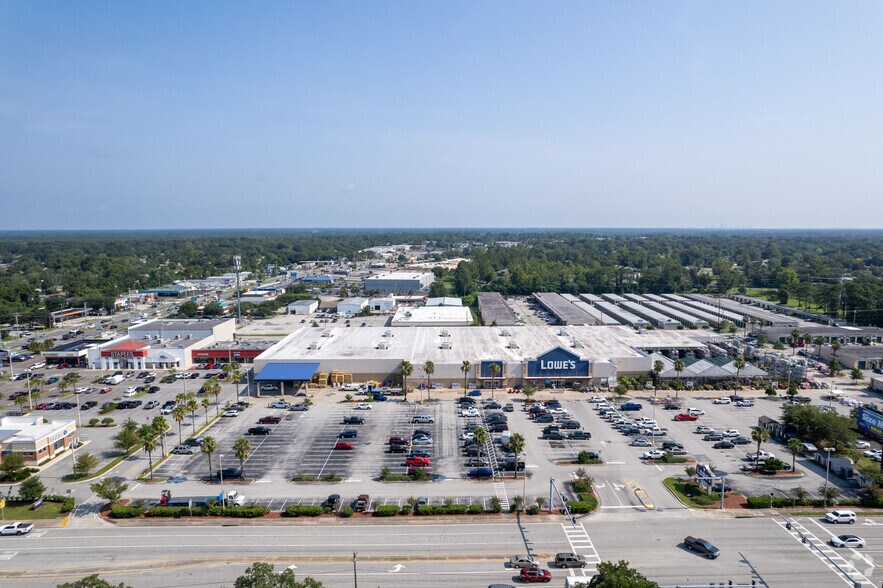 More Photos Of 2285 Kingsley Ave, Orange Park Unknown For Lease