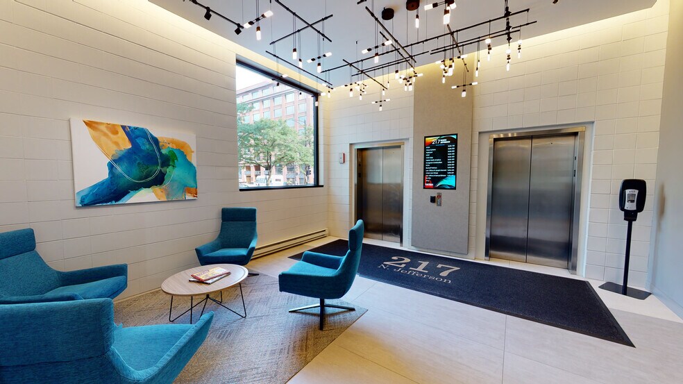 More Photos Of 217 N Jefferson St, Chicago Loft Creative Space For Lease