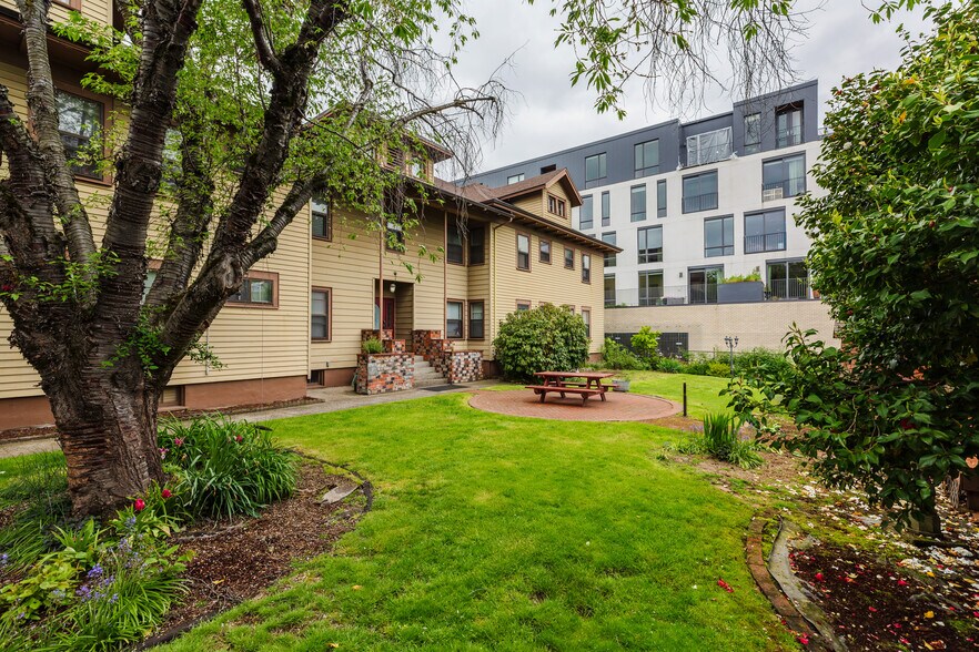 More Photos Of 1830 NW 23rd Pl, Portland Apartments For Sale