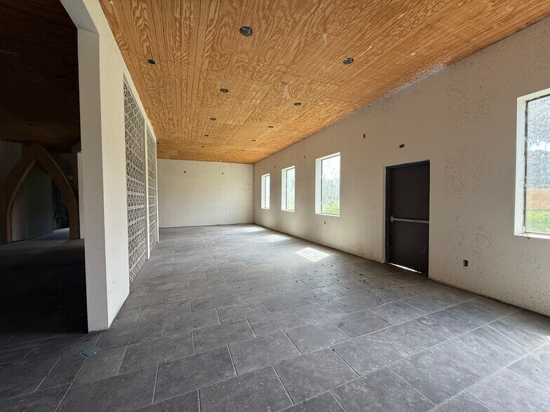 More Photos Of 23515 FM 1314 Rd, Porter Freestanding For Lease