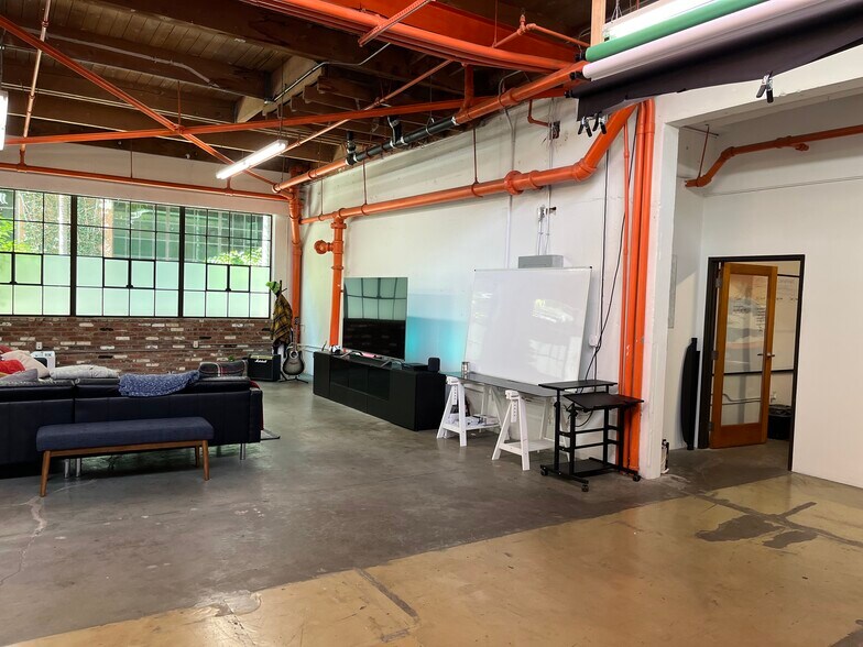More Photos Of 2301 E 7th St, Los Angeles Loft Creative Space For Lease