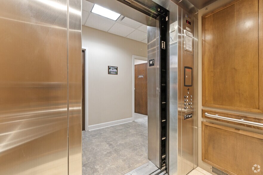 More Photos Of 3664 Coolidge Ct, Tallahassee Office For Sale