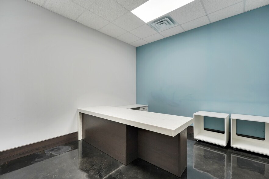 More Photos Of 1900 Buford Hwy, Duluth Warehouse For Lease