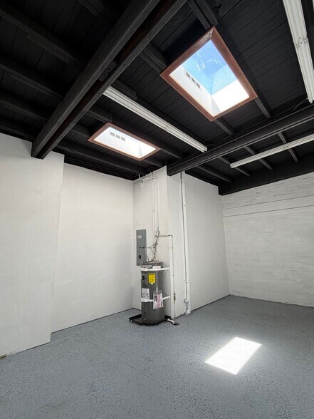 More Photos Of 155 Main St W, Monmouth Storefront For Lease