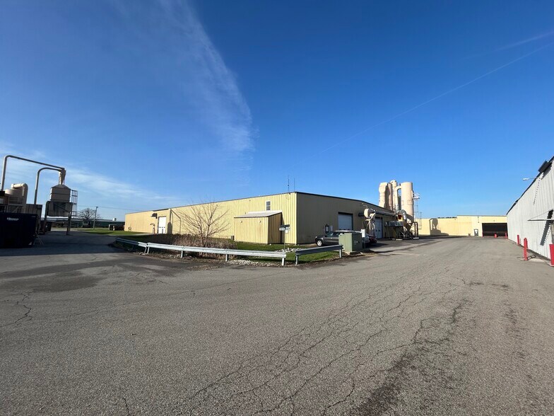 Primary Photo Of 606 Legion St, Bristol Industrial For Sale