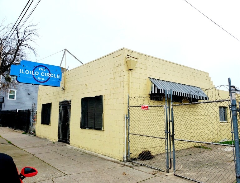 Primary Photo Of 128 E Sonora St, Stockton Freestanding For Sale