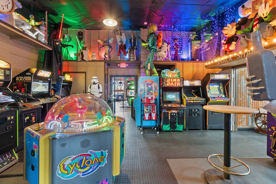 More Photos Of 208 N Molalla Ave, Molalla General Retail For Sale