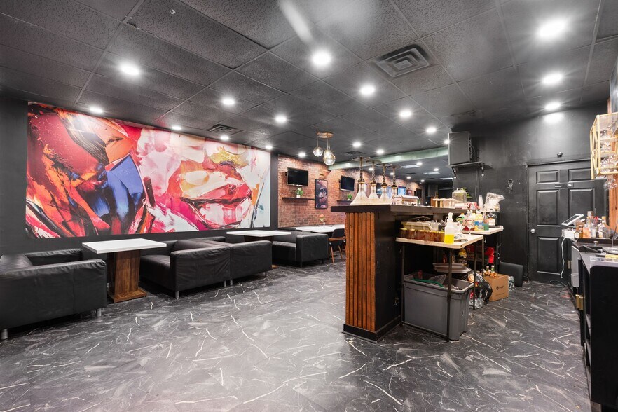More Photos Of 246 Mulberry St, Newark Storefront For Sale