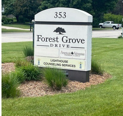 More Photos Of 353 Forest Grove Dr, Pewaukee Office For Sale