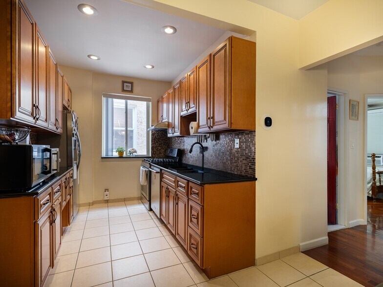 More Photos Of 1840 21st Dr, Astoria Multifamily For Sale