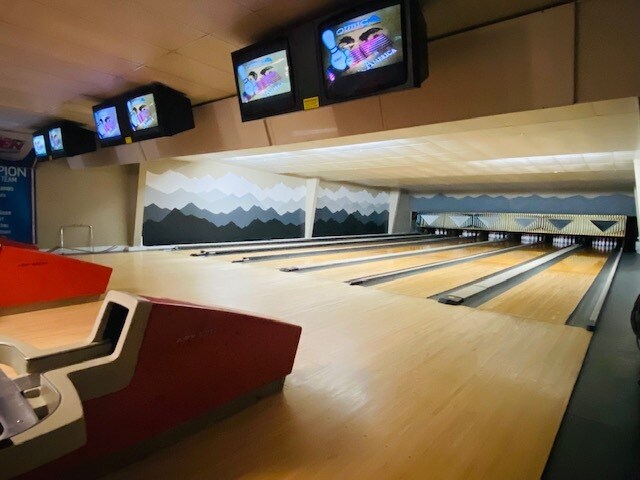 More Photos Of 688 Main St, Walden Restaurant For Sale