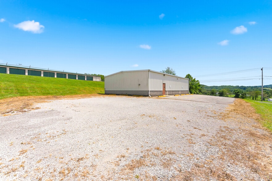 More Photos Of 161 Adena Ln, Clarksburg Office For Lease