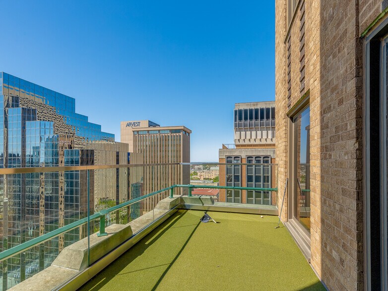More Photos Of 204 N Robinson Ave, Oklahoma City Office Residential For Lease