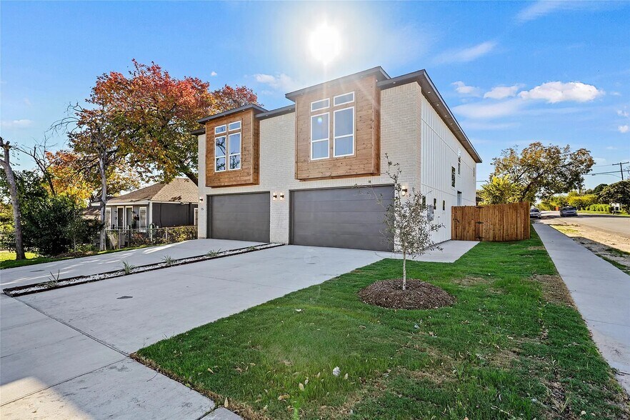 More Photos Of 3726 Mount Ranier St, Dallas Apartments For Sale