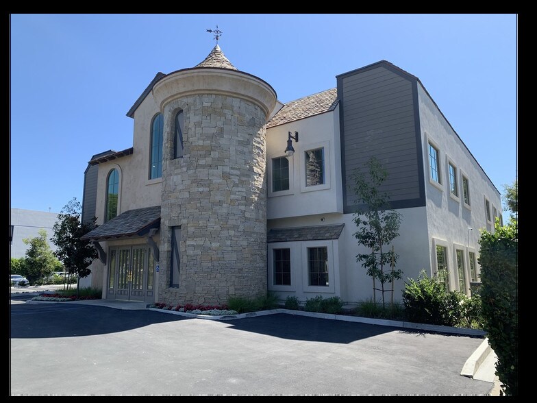 More Photos Of 17762 Cowan, Irvine Office For Lease