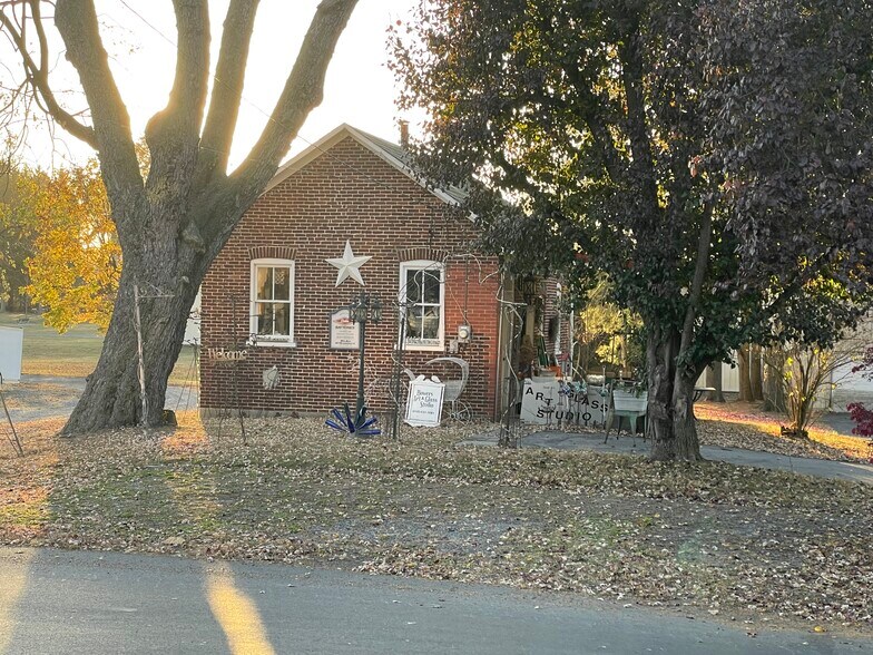 More Photos Of 298 Old Bowers Rd, Mertztown Restaurant For Sale