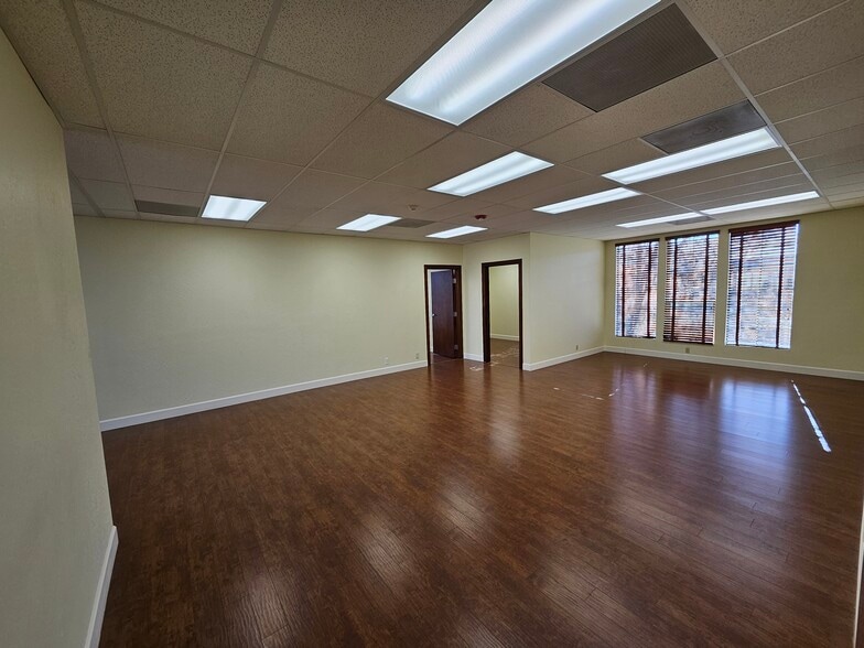 More Photos Of 6100 Plumas St, Reno Office For Sale