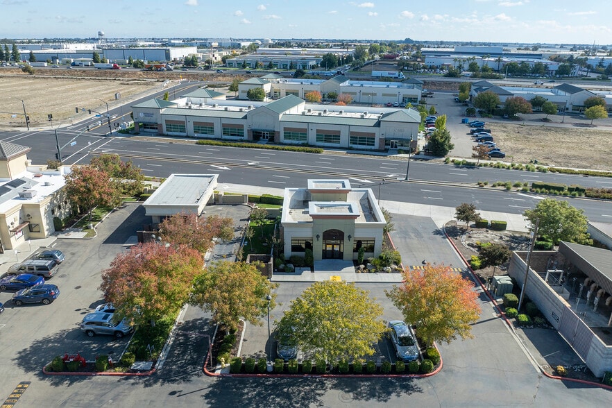 More Photos Of 17259 Golden Valley Pky, Lathrop Office For Lease